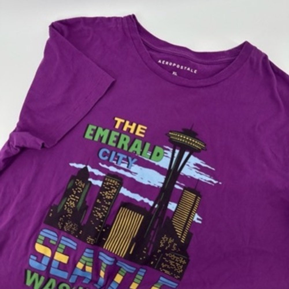 Aeropostale XL Purple Seattle Washington Emerald City‎ Graphic T Shirt